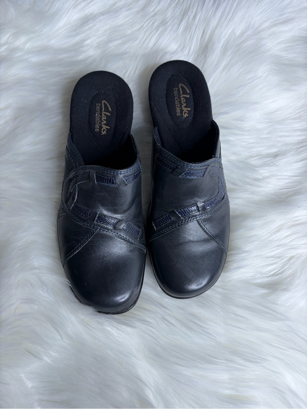 New Navy Blue Clarks Clogs Size 7 1/2